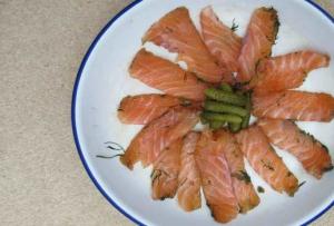 How to store salted pink salmon at home