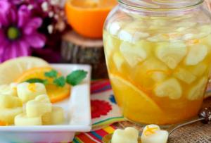 Konservēti cukini, piemēram, ananāsi - vienkārša soli pa solim fotoattēlu recepte, lai to sagatavotu ziemai mājās